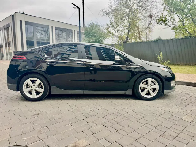 Chevrolet Volt - фото 3
