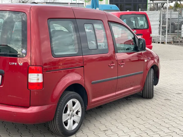 Volkswagen Caddy - фото 5
