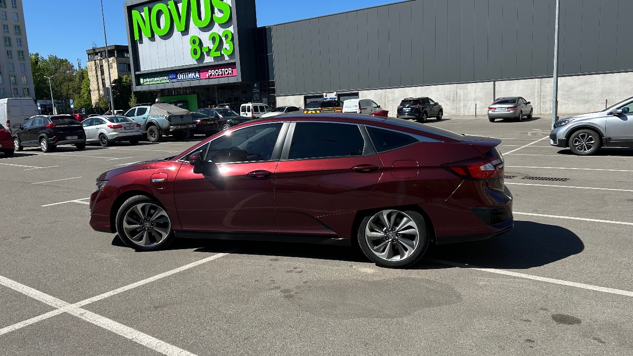 Honda Clarity - фото 18
