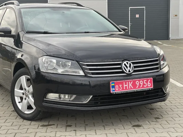 Volkswagen Passat - фото 2