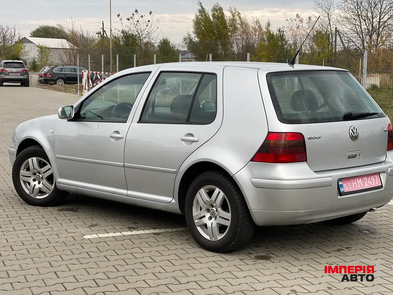 Volkswagen Golf - фото 8