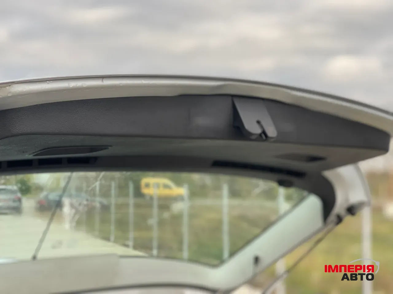 Volkswagen Golf - фото 17