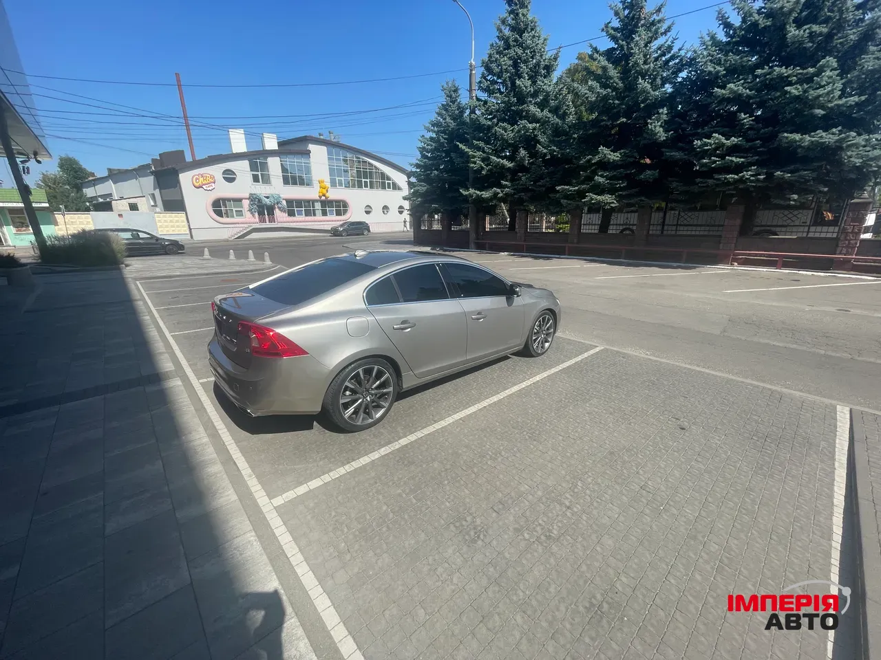 Volvo S60 - фото 5