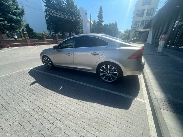 Volvo S60 - фото 4