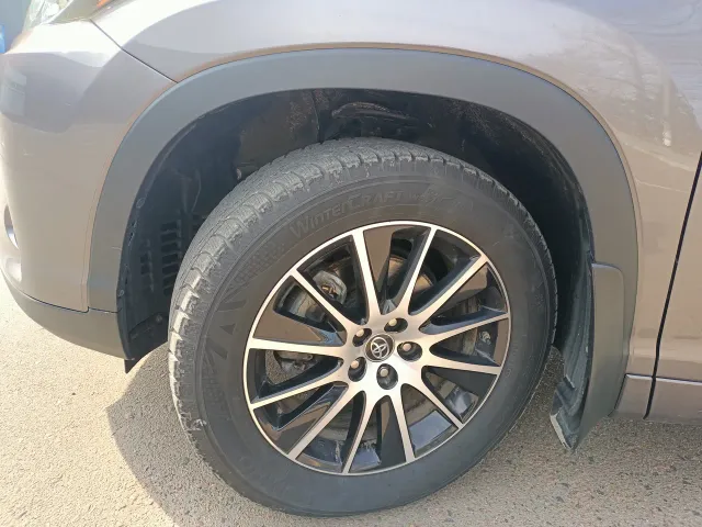 Toyota Highlander - фото 3