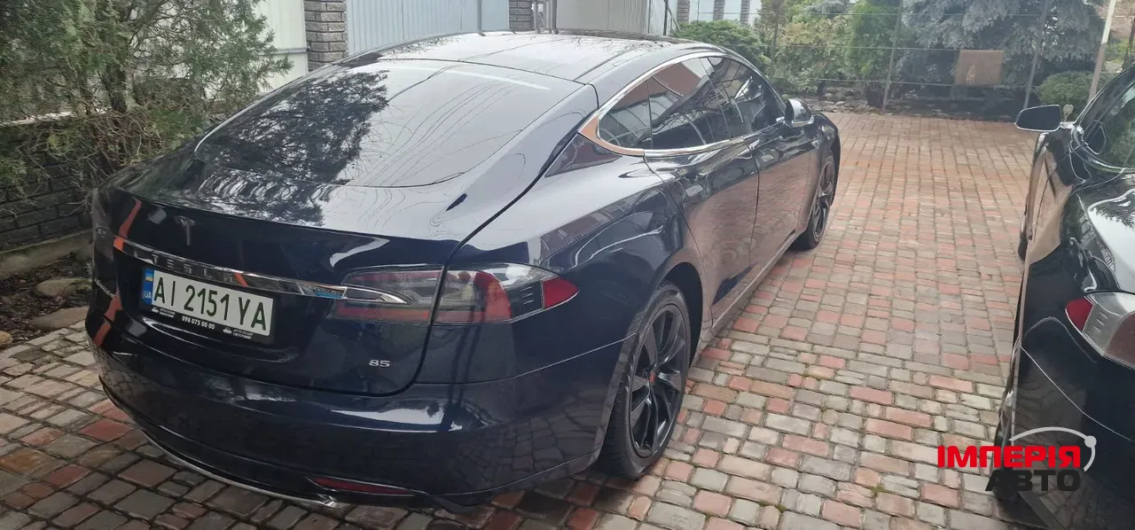 Tesla Model S - фото 14