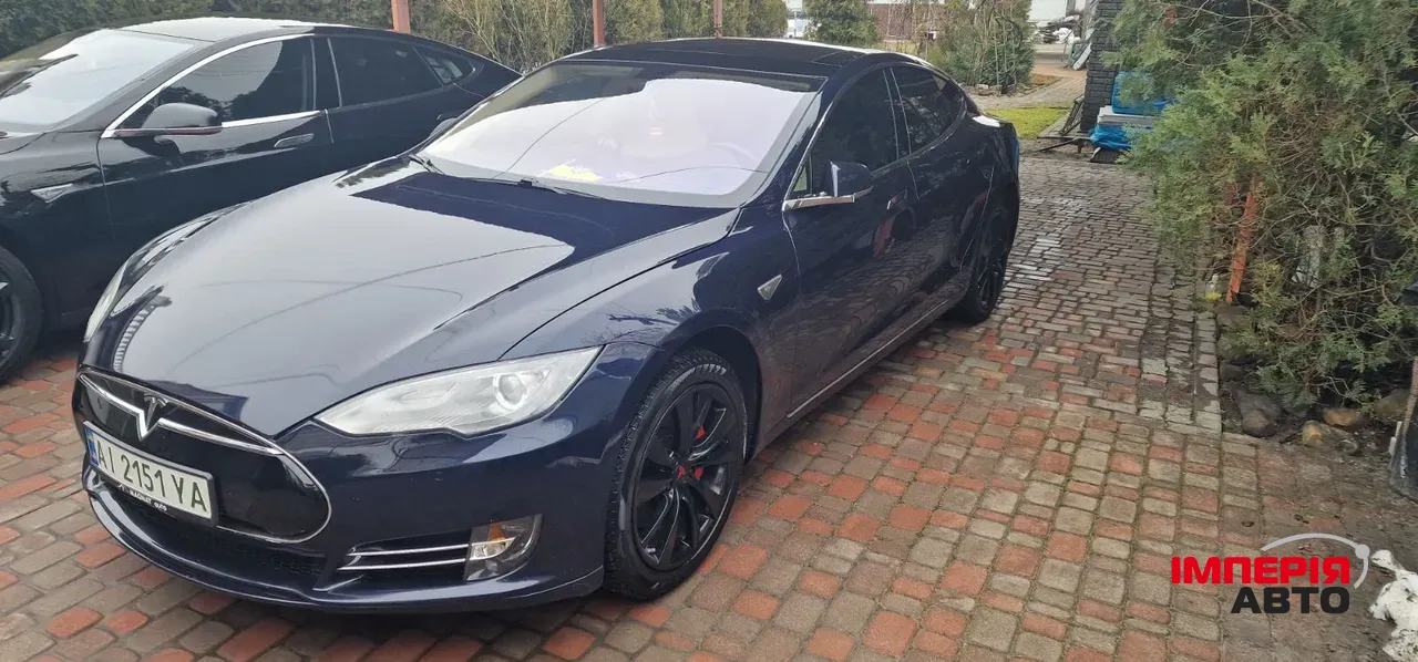 Tesla Model S - фото 2