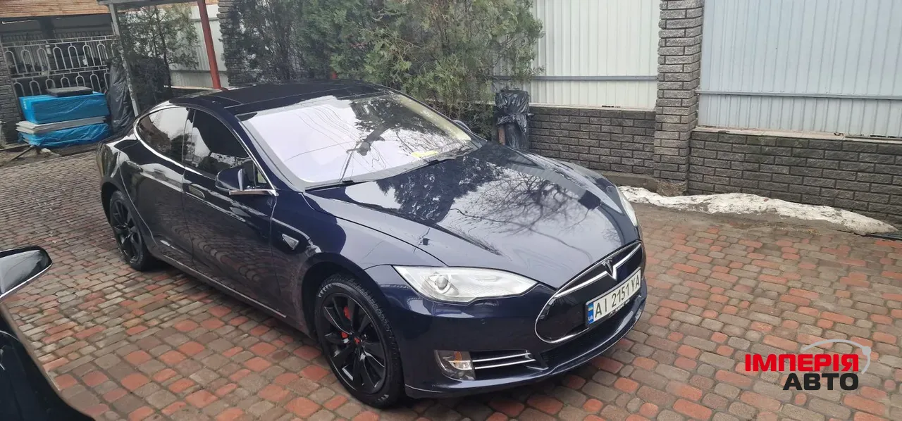 Tesla Model S - фото 13