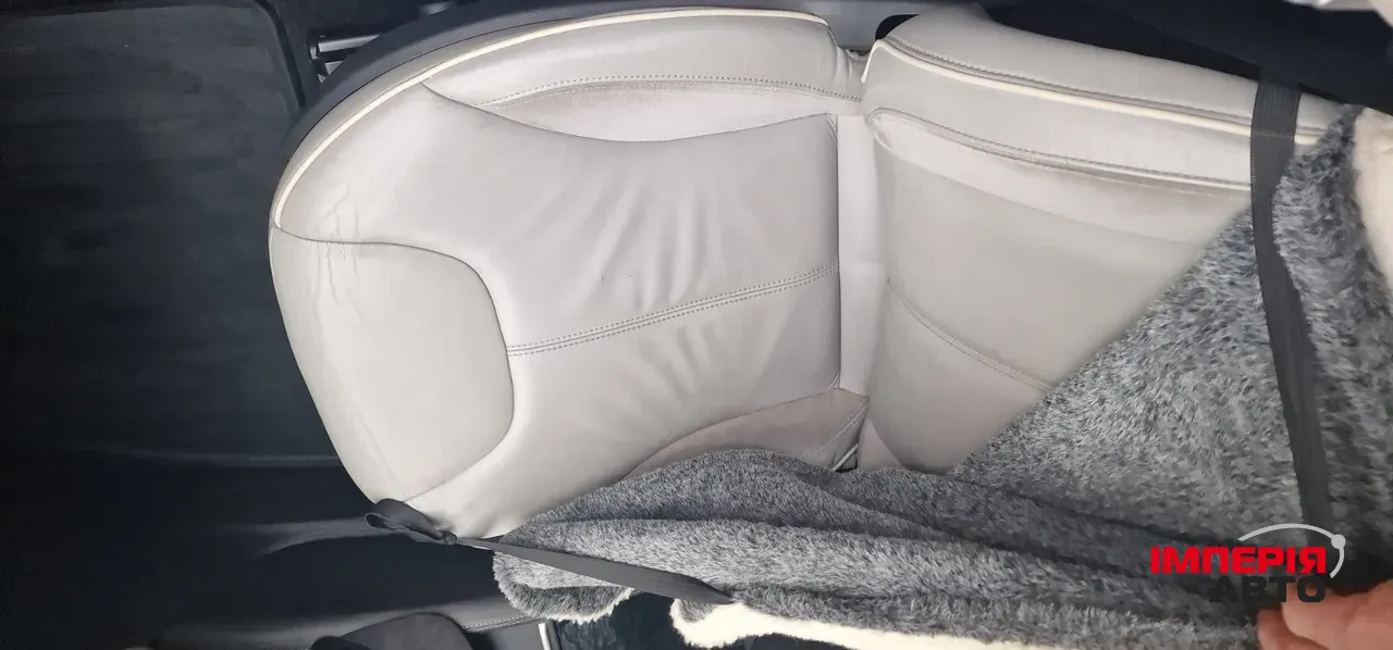 Tesla Model S - фото 12