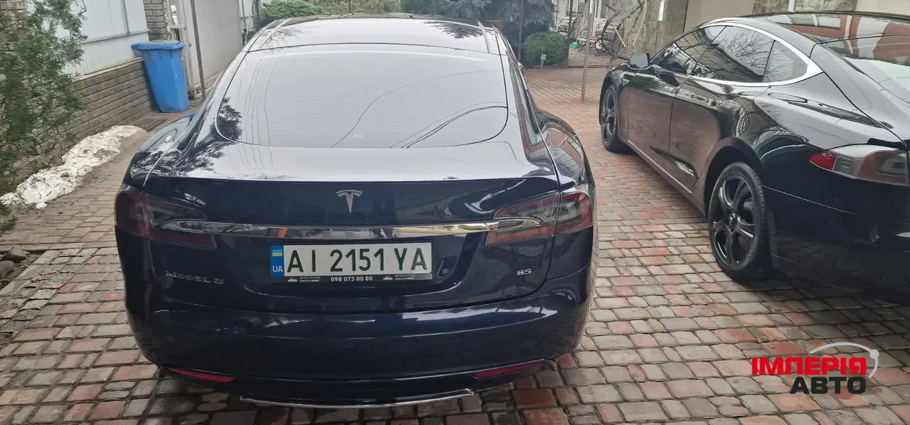 Tesla Model S - фото 6