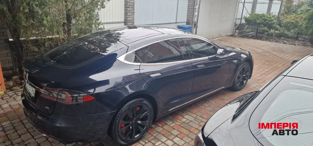 Tesla Model S - фото 19