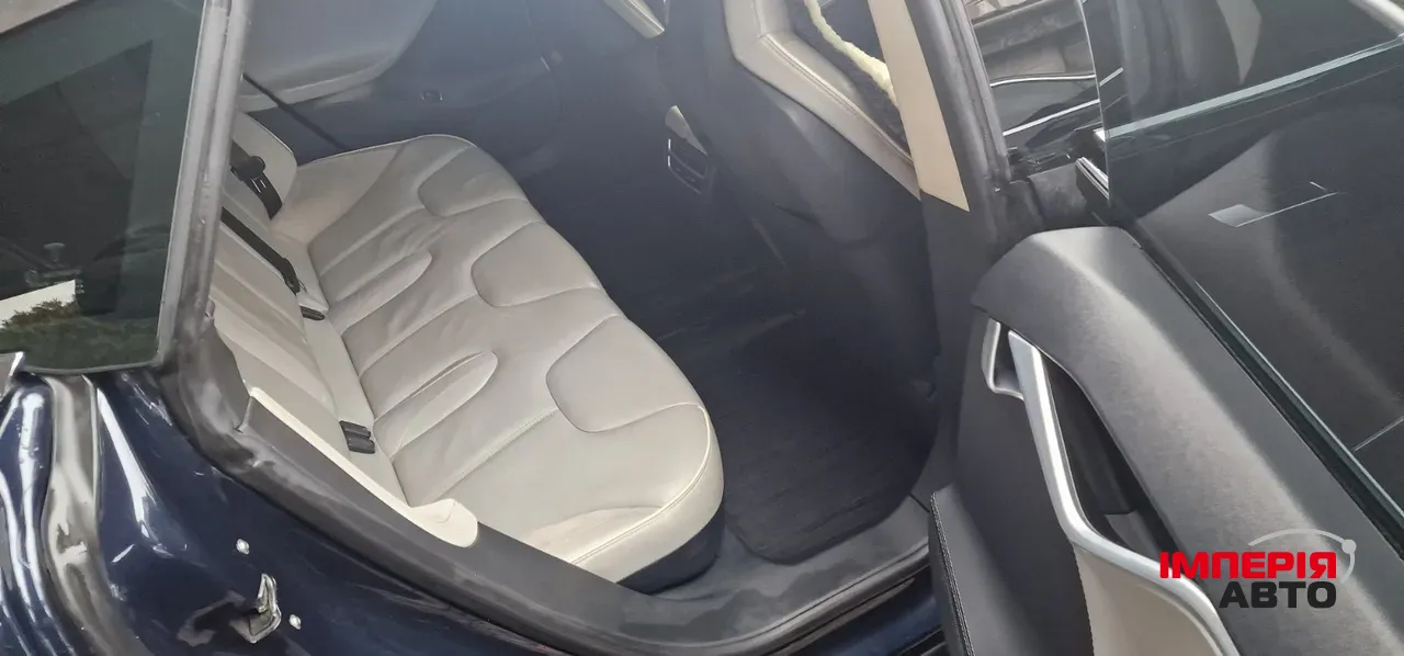 Tesla Model S - фото 17