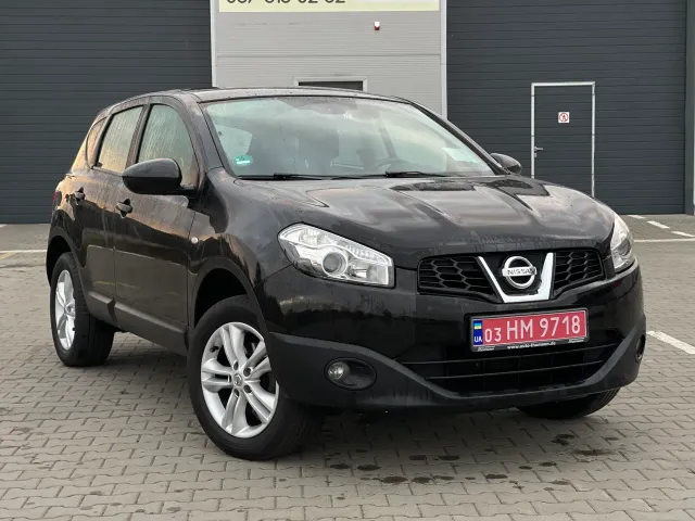 Nissan Qashqai - фото 1