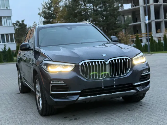 BMW X5 - фото 2