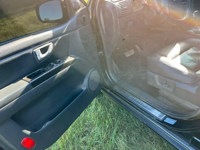 Kia Sorento - фото 2