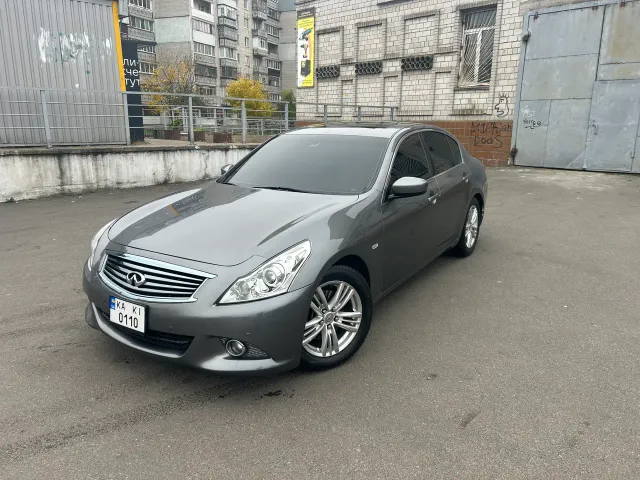 Infiniti G - фото 1