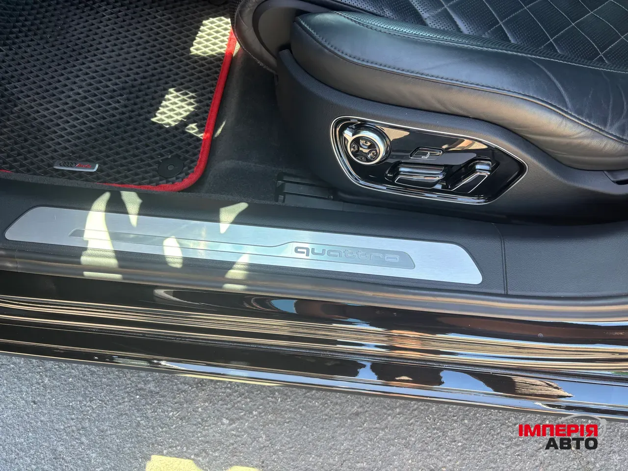 Audi A8 - фото 2