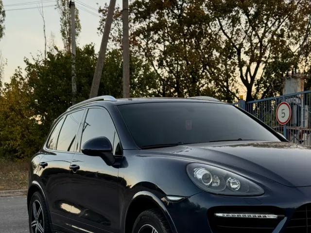 Porsche Cayenne - фото 3