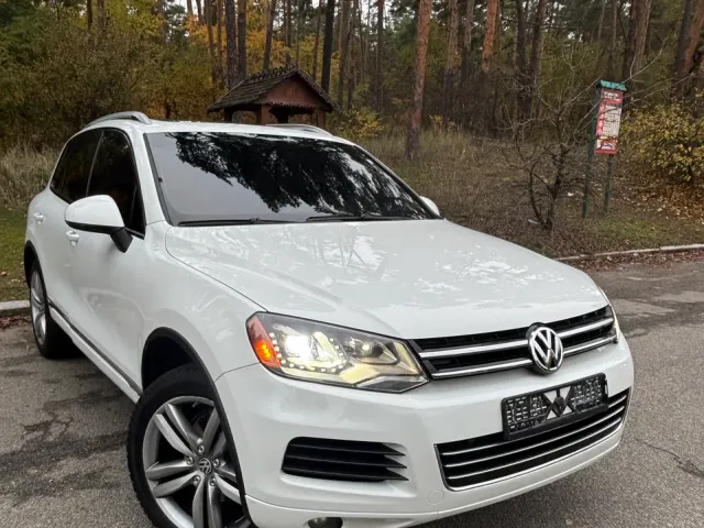 Volkswagen Touareg - фото 1