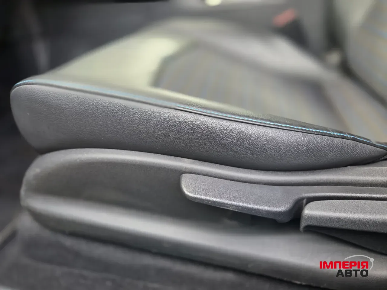 Nissan Leaf - фото 13