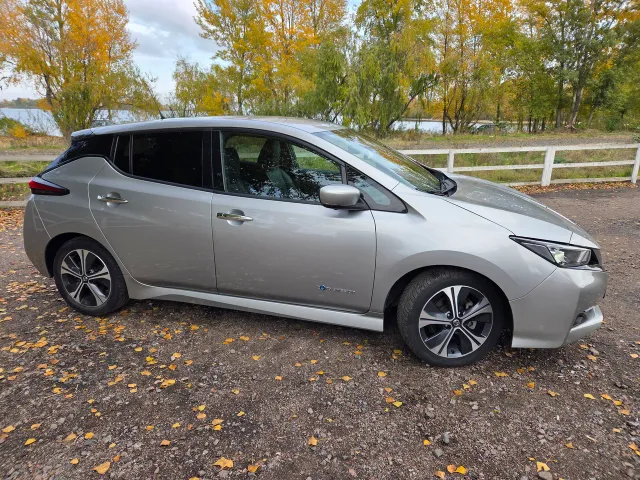 Nissan Leaf - фото 4