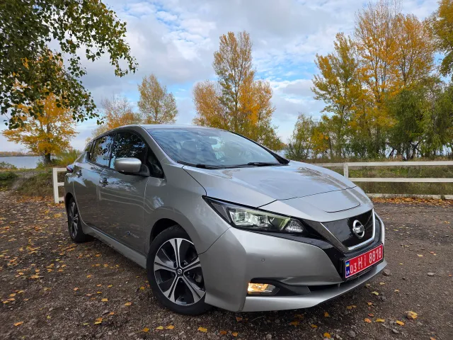 Nissan Leaf - фото 3