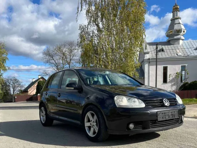 Volkswagen Golf - фото 3