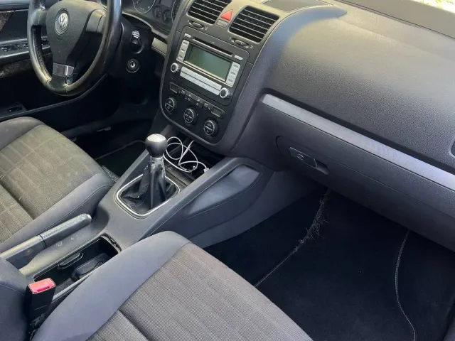 Volkswagen Golf - фото 5