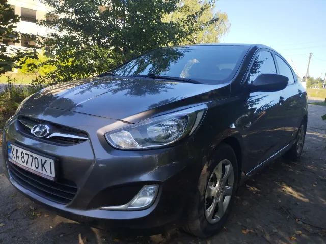 Hyundai Accent - фото 2