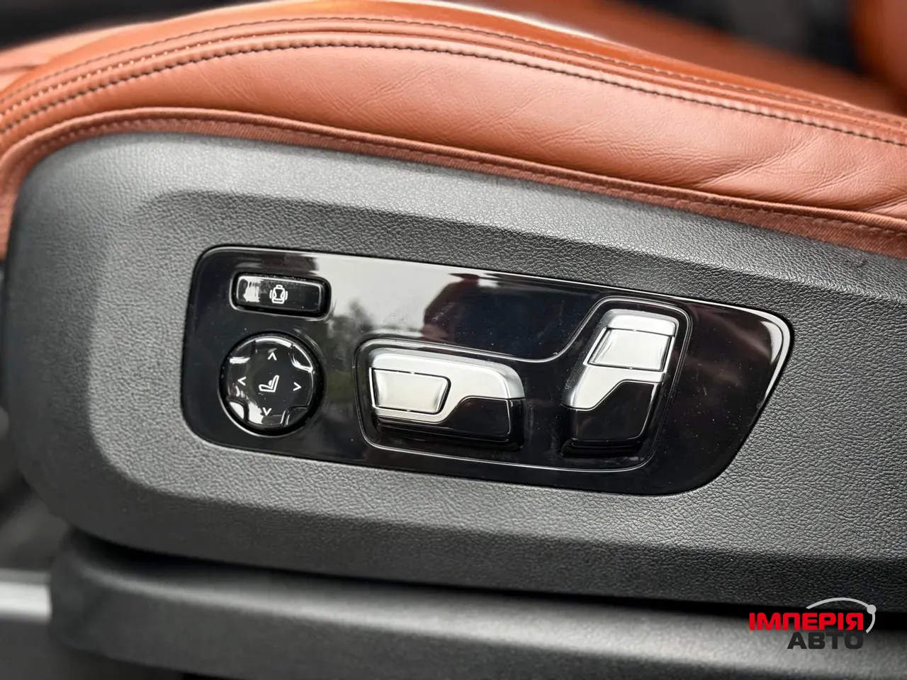 BMW X7 - фото 28