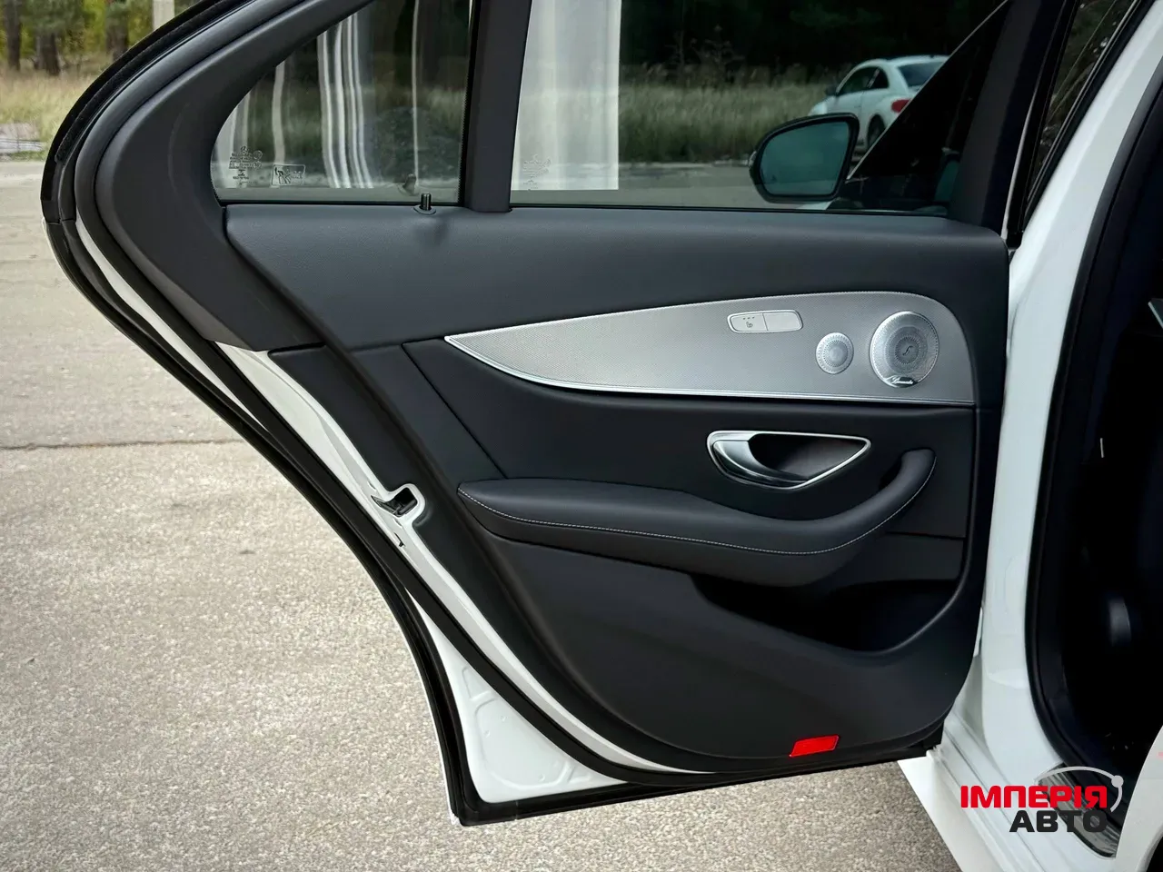 Mercedes-Benz E-Класс - фото 24