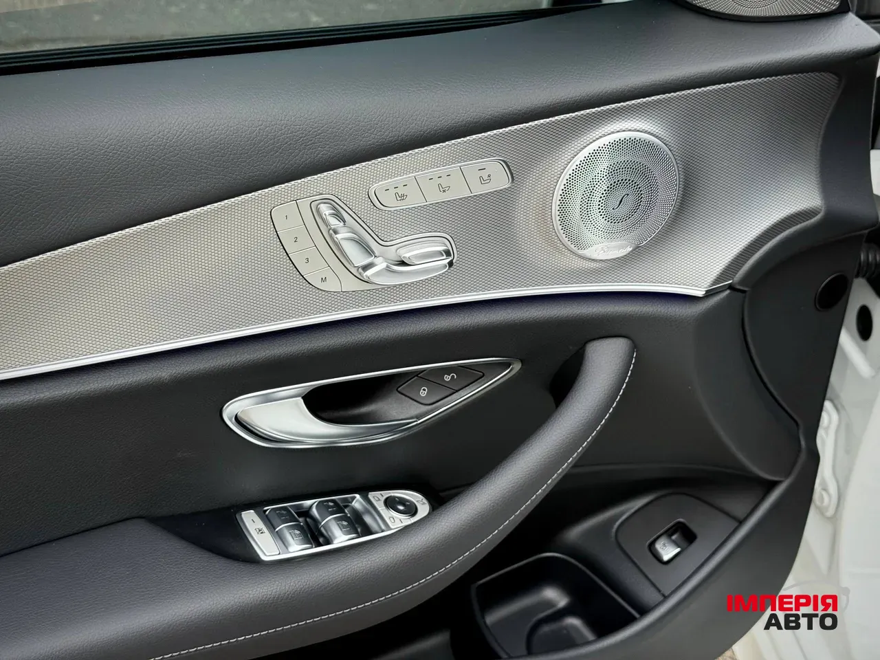 Mercedes-Benz E-Класс - фото 23