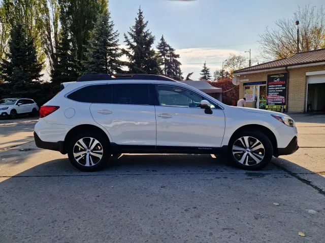 Subaru Outback - фото 3