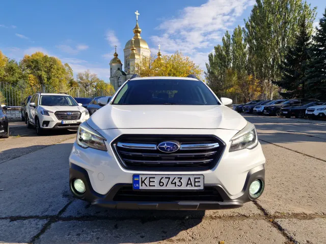 Subaru Outback - фото 2