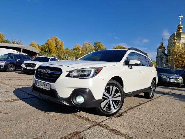Subaru Outback - фото 1