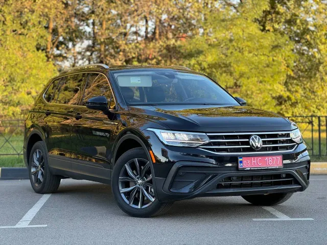 Volkswagen Tiguan - фото 1