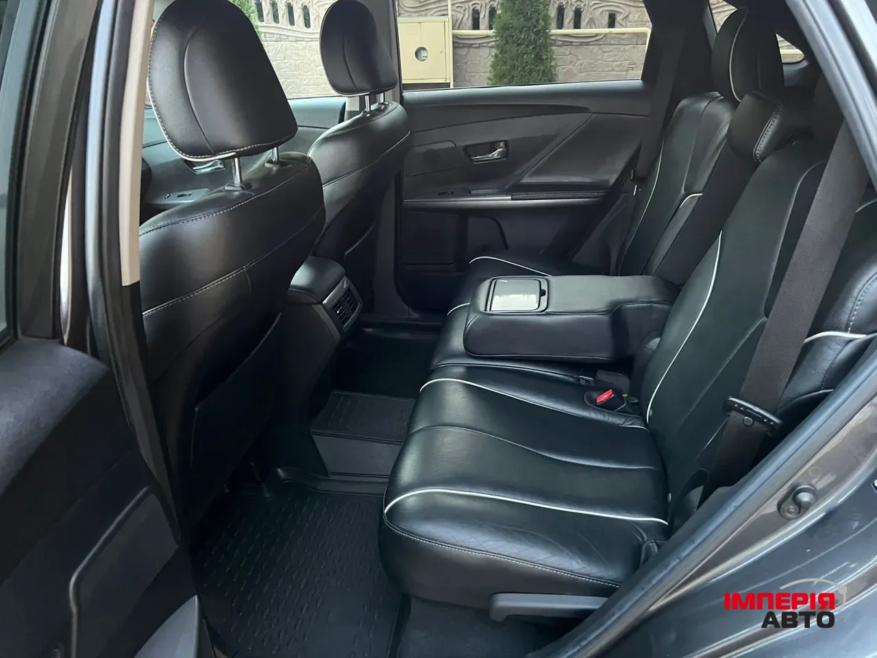 Toyota Venza - фото 15