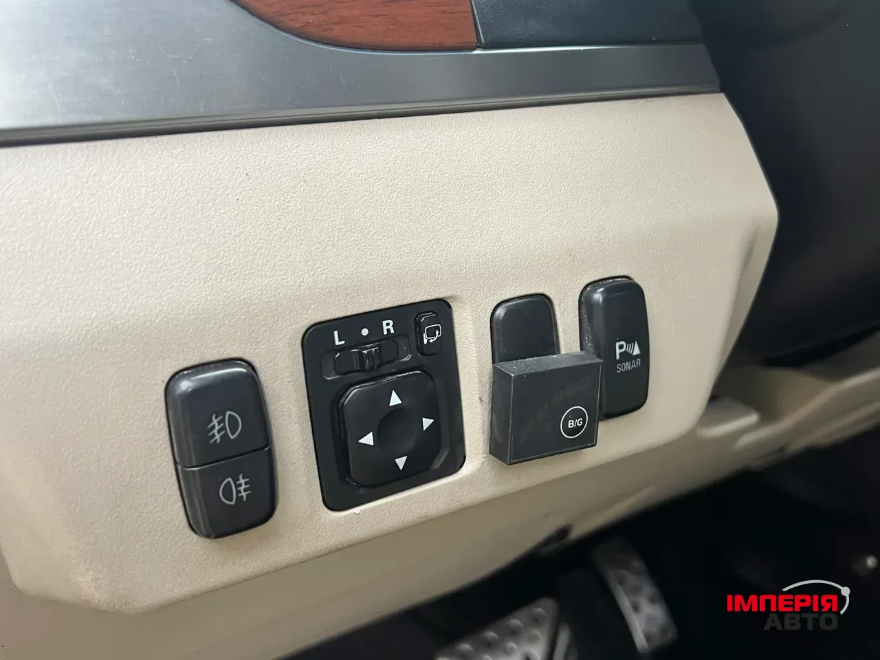 Mitsubishi Pajero - фото 11