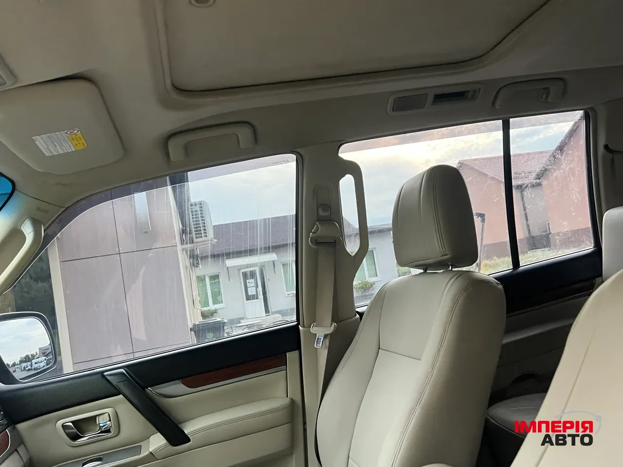 Mitsubishi Pajero - фото 12