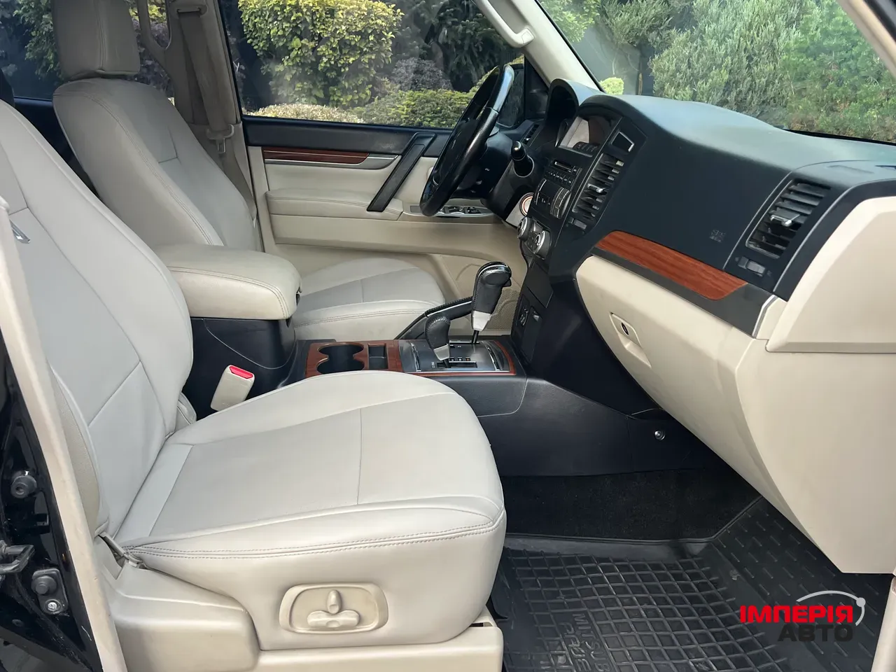 Mitsubishi Pajero - фото 15