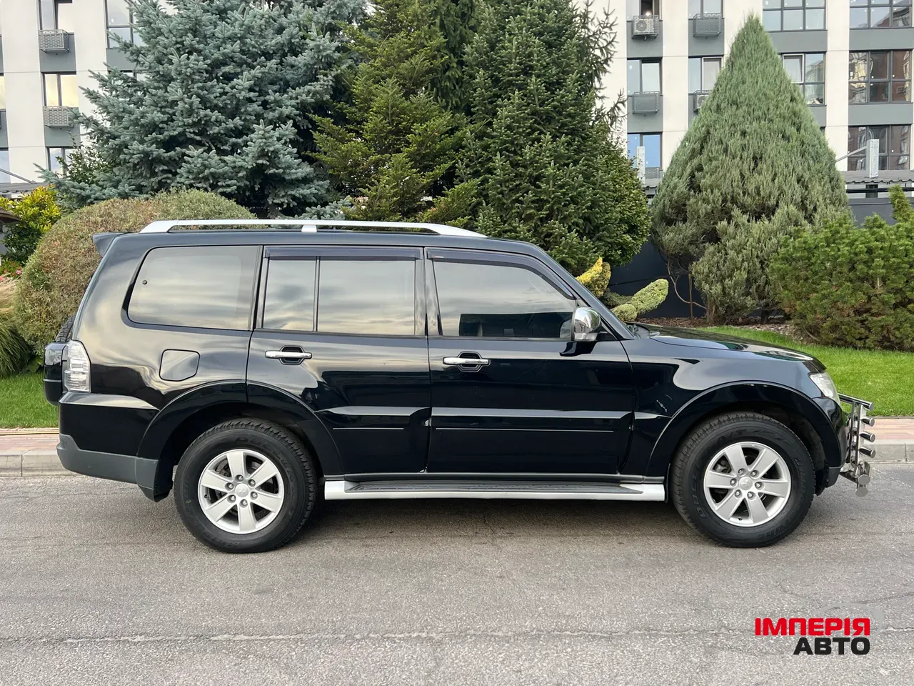 Mitsubishi Pajero - фото 3