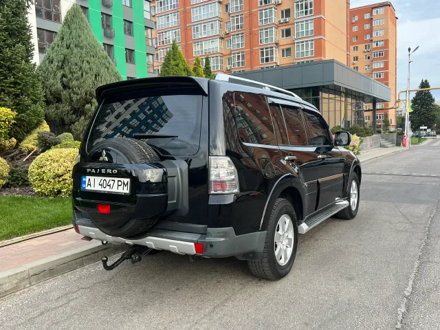 Mitsubishi Pajero - фото 5
