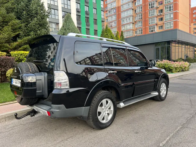 Mitsubishi Pajero - фото 4