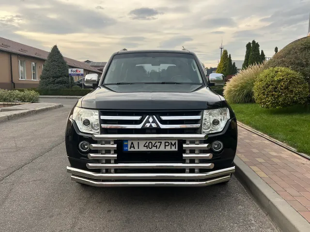 Mitsubishi Pajero - фото 2