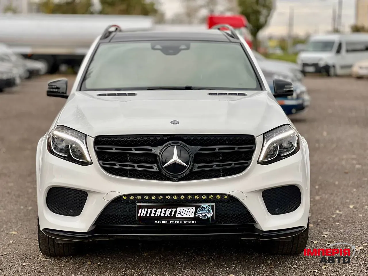 Mercedes-Benz GLS - фото 2