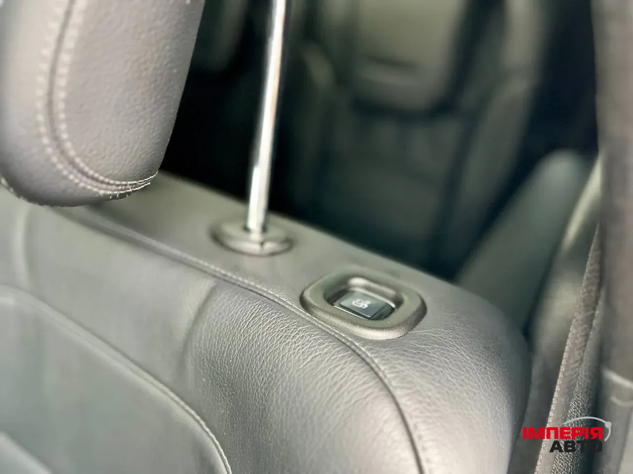 Mercedes-Benz GLS - фото 40