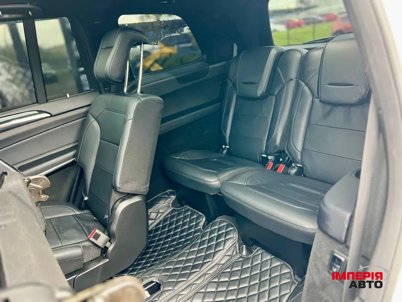 Mercedes-Benz GLS - фото 38