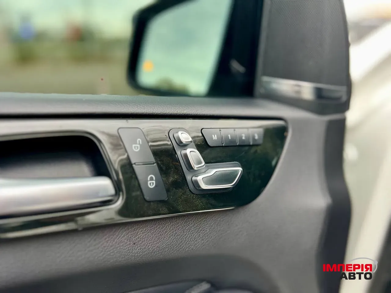 Mercedes-Benz GLS - фото 32