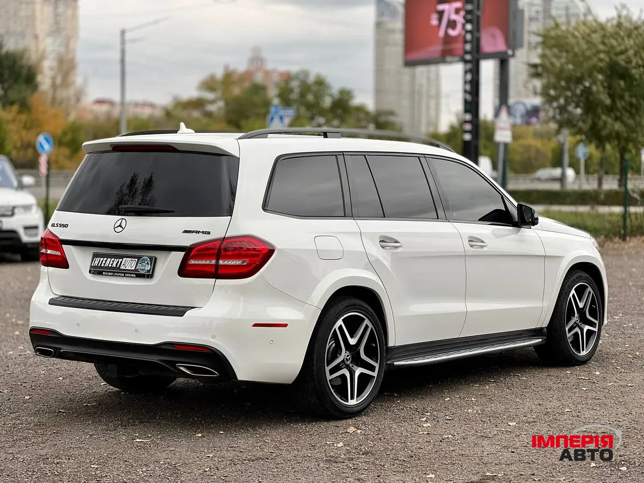 Mercedes-Benz GLS - фото 6