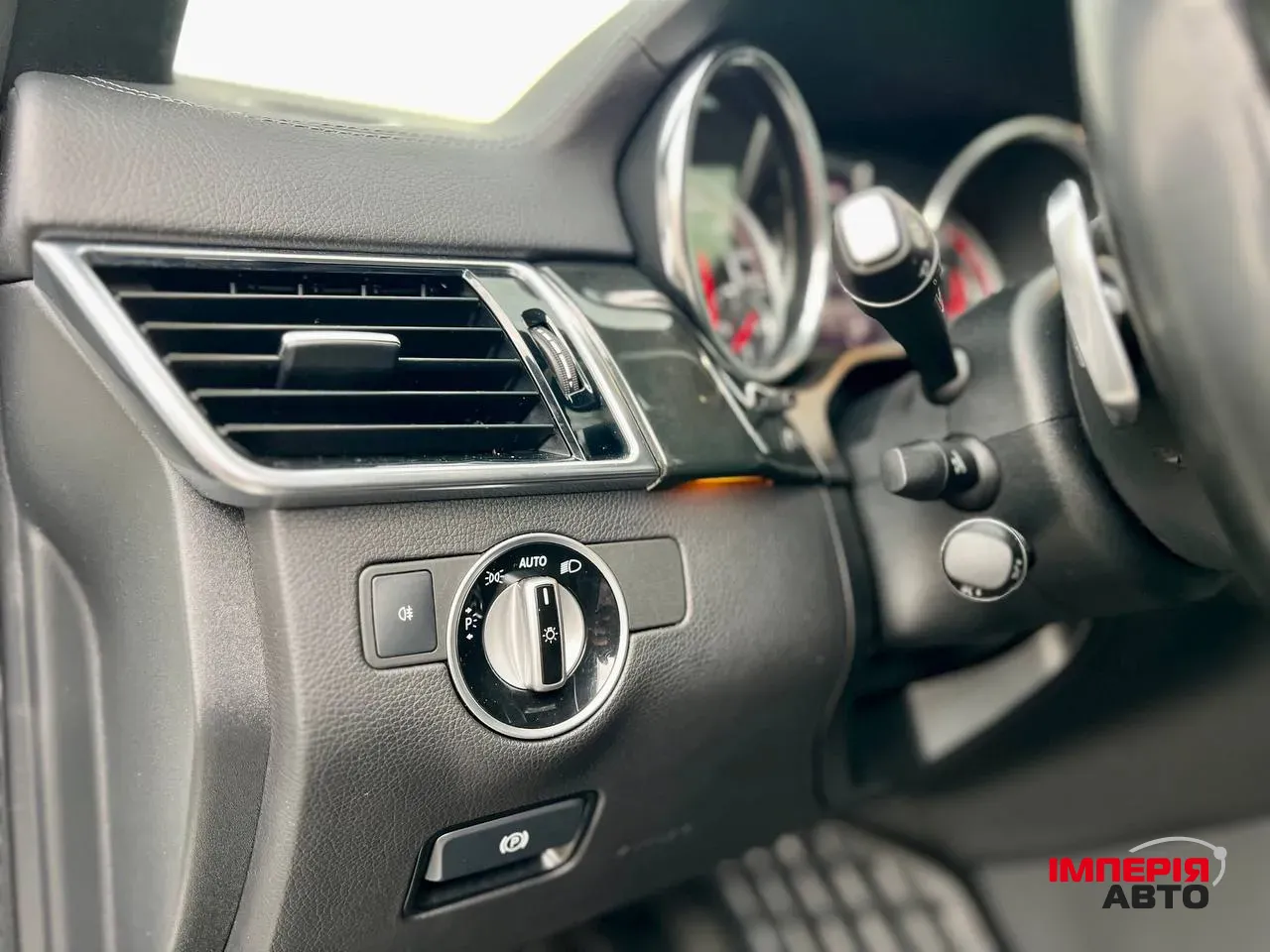 Mercedes-Benz GLS - фото 31